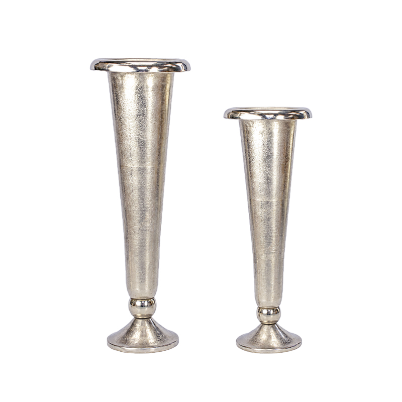 Pokalvase Salerno hoch Metall silber mieten Hochzeit, Trauung, Event