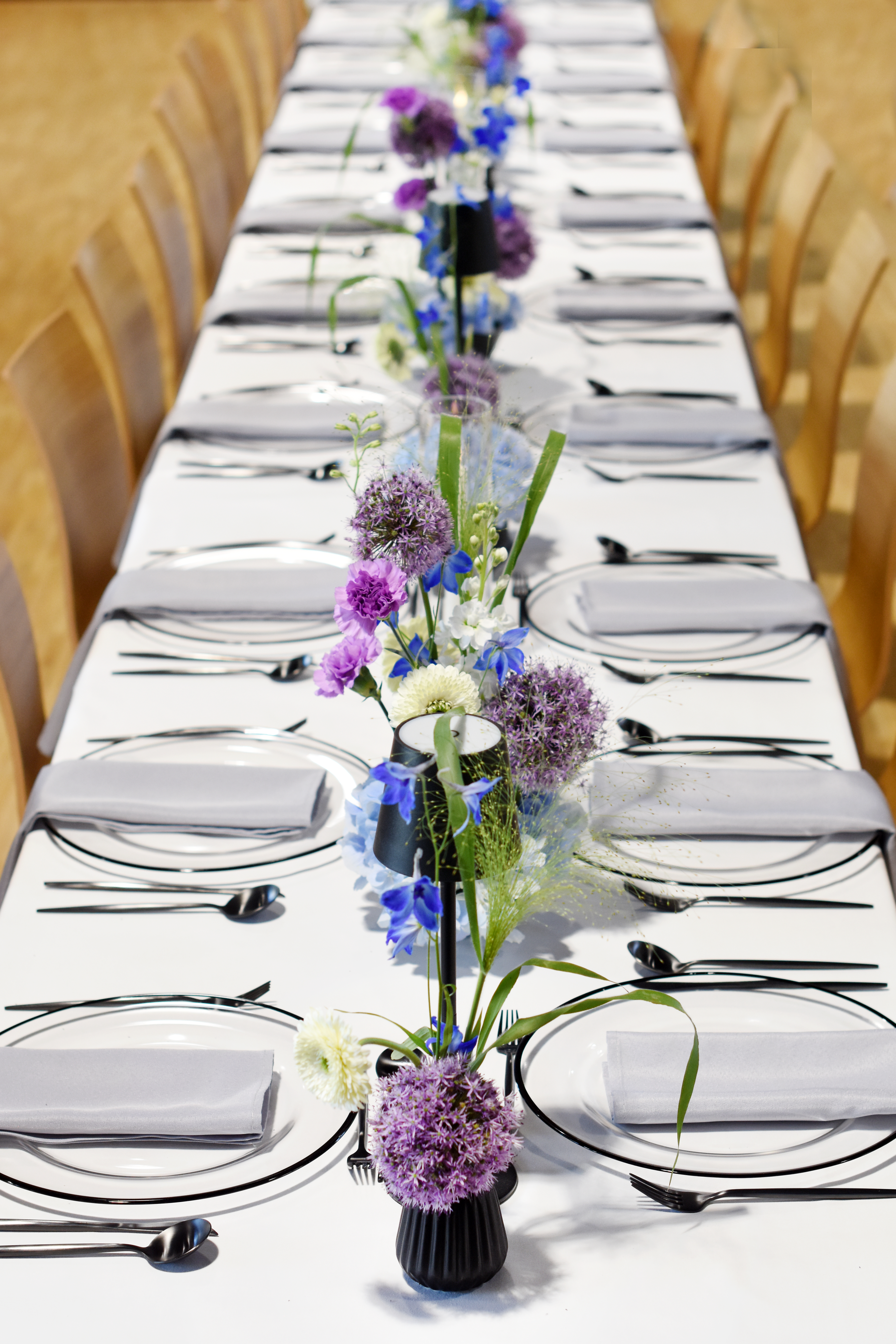 Dekoration_Firmenevent_Tisch_Tafel_minimalistisch_Heilbronn_Ludwigsburg_Stuttgart