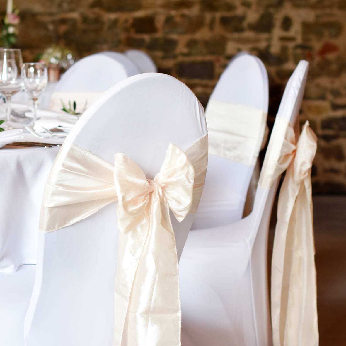Schleifenband Taft  creme für Stuhl hussen mieten Hochzeit_3