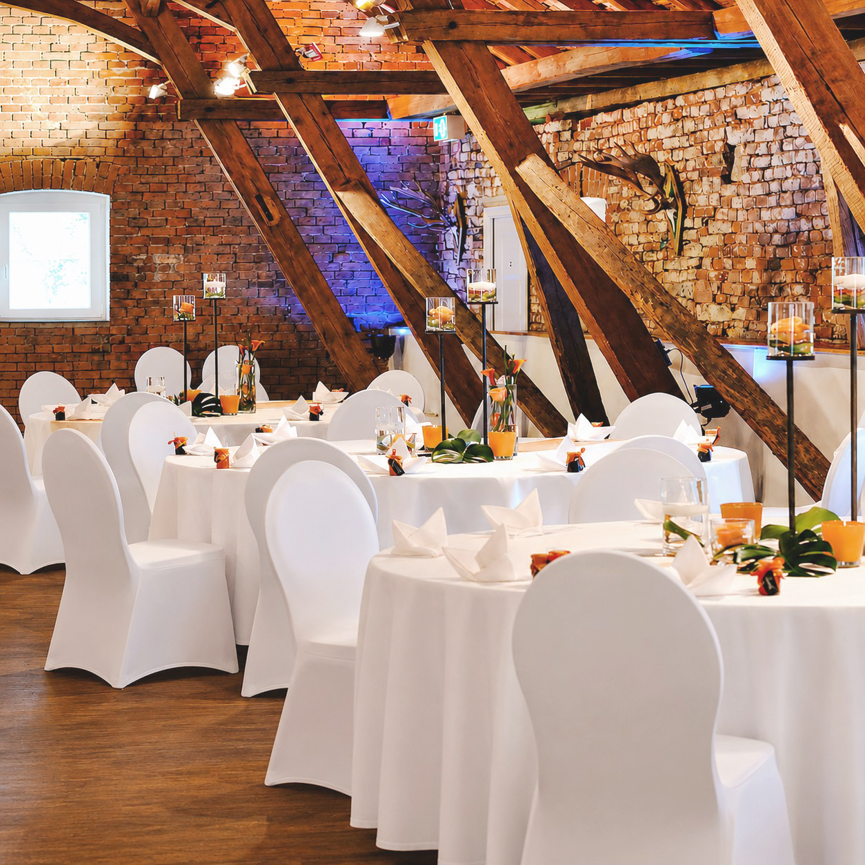 Stuhlhusse weiss universell stretch für Stühle | günstig mieten Verleih Hochzeit Feier Event_1