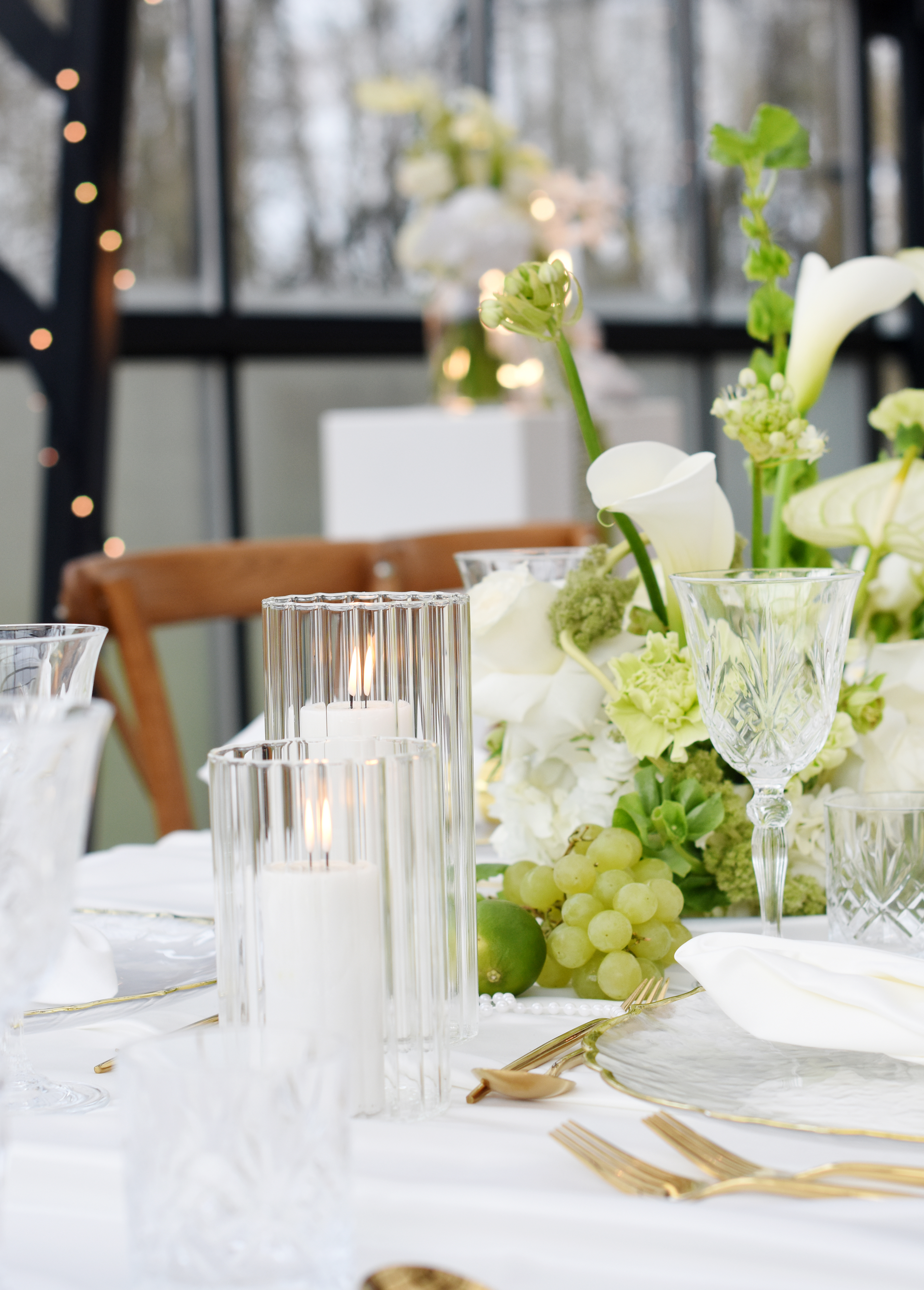 Tischdekoration_Hochzeit_Schlossgut_Lautenbach_Zylinder_Vase_Rille_kerze
