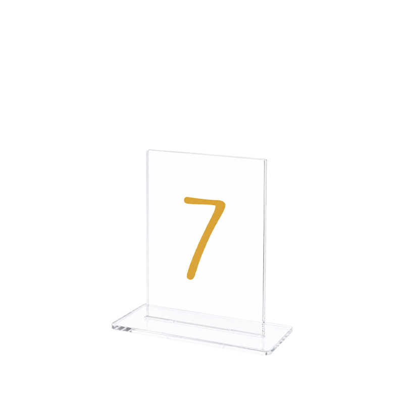 Tischnummer Acryl eckig mit goldener Schrift mieten für Hochzeit und Event