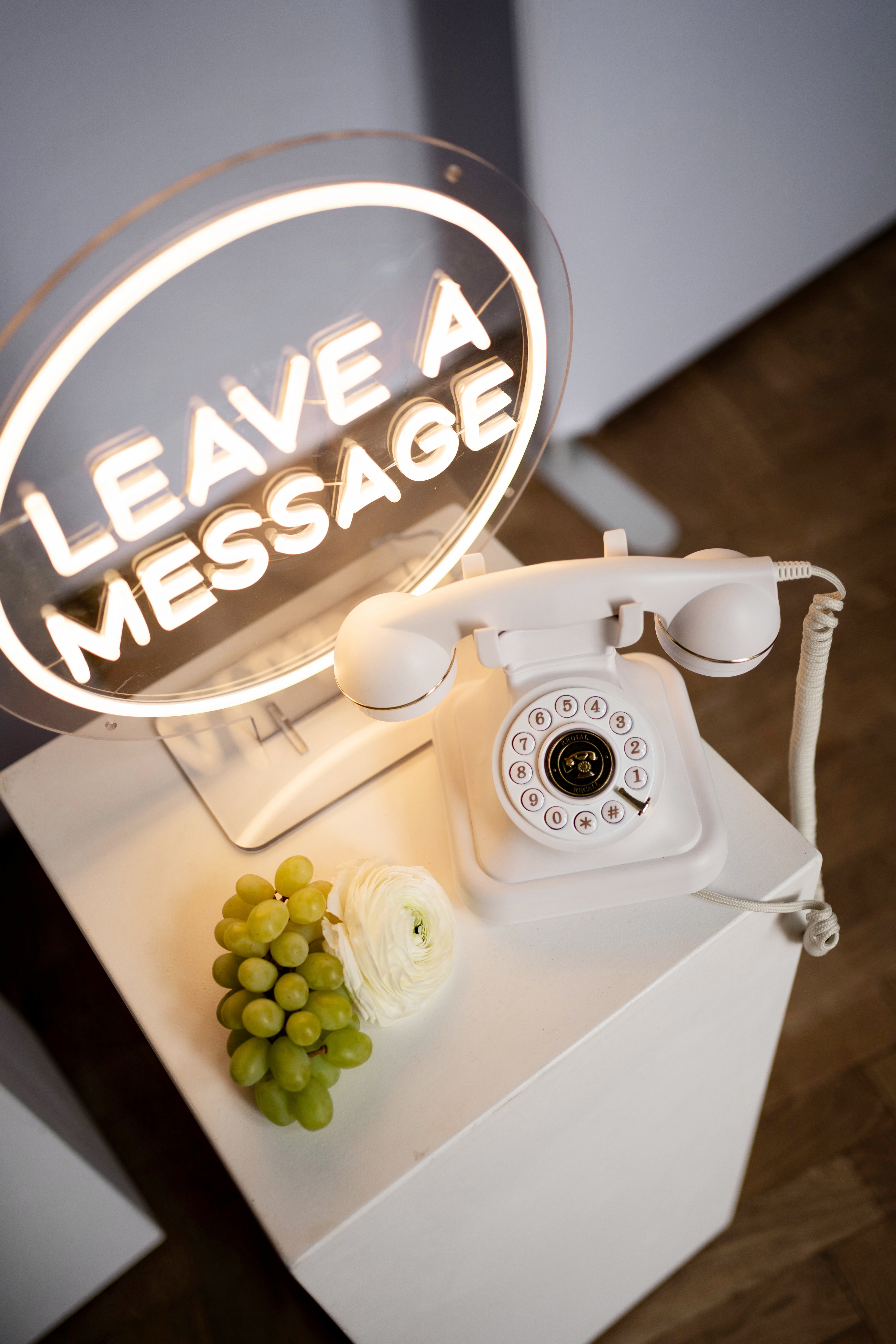 Audio_Telefon_Gaestebuch_Antik_weiss_mieten_Event_Hochzeit