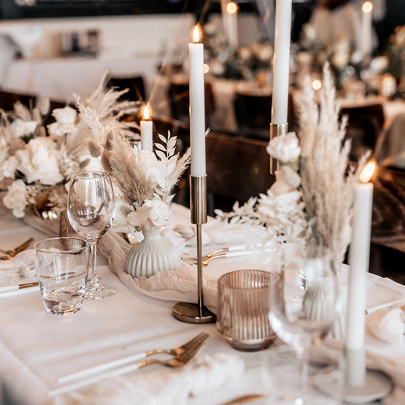 Kerzenständer | Kerzenleuchter 1-arm gold modern Tischdekoration Hochzeit Feier Event Kerzenhalter [mieten]