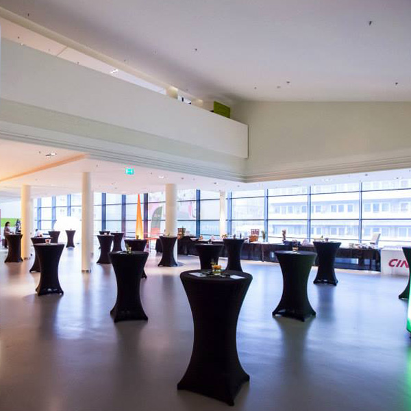 Stehtischhusse Stretch schwarz mieten Verleih Hochzeit Event Feier_2