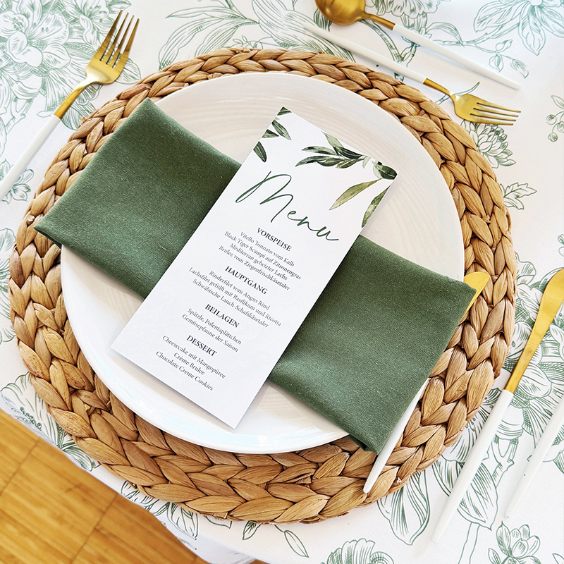 Platzset_Wasserhyazinthe_Tischdecke_Serviette_floral_olivgruen_mieten