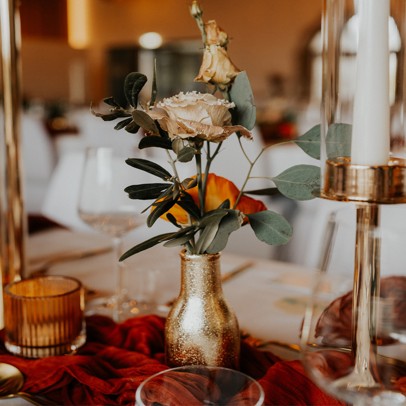 Keramik Vase | Flaschenvase gold "Flasche" [mieten]