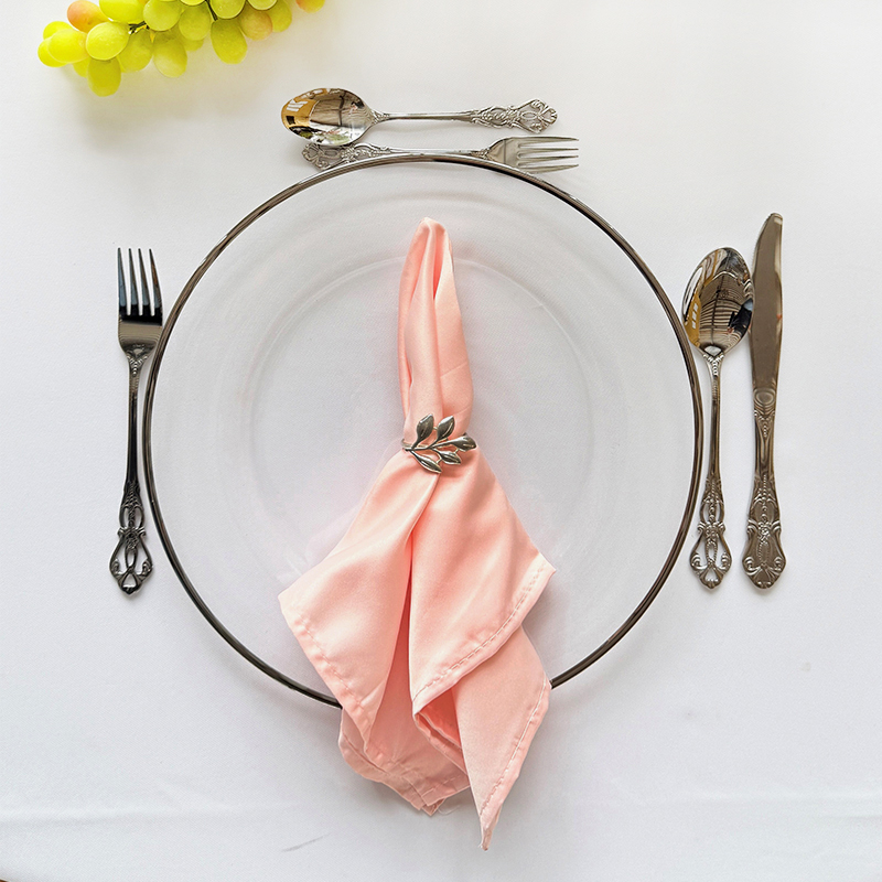 Besteck_Vintage_Antik_silber_Platzteller_Glas_Silberrand_Serviettenring_Blaetter_mieten
