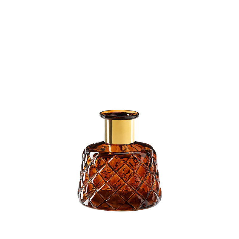 Flaschenvase braun klein mit Goldhals, Glas braun mieten für Dekoration Hochzeit und Feier