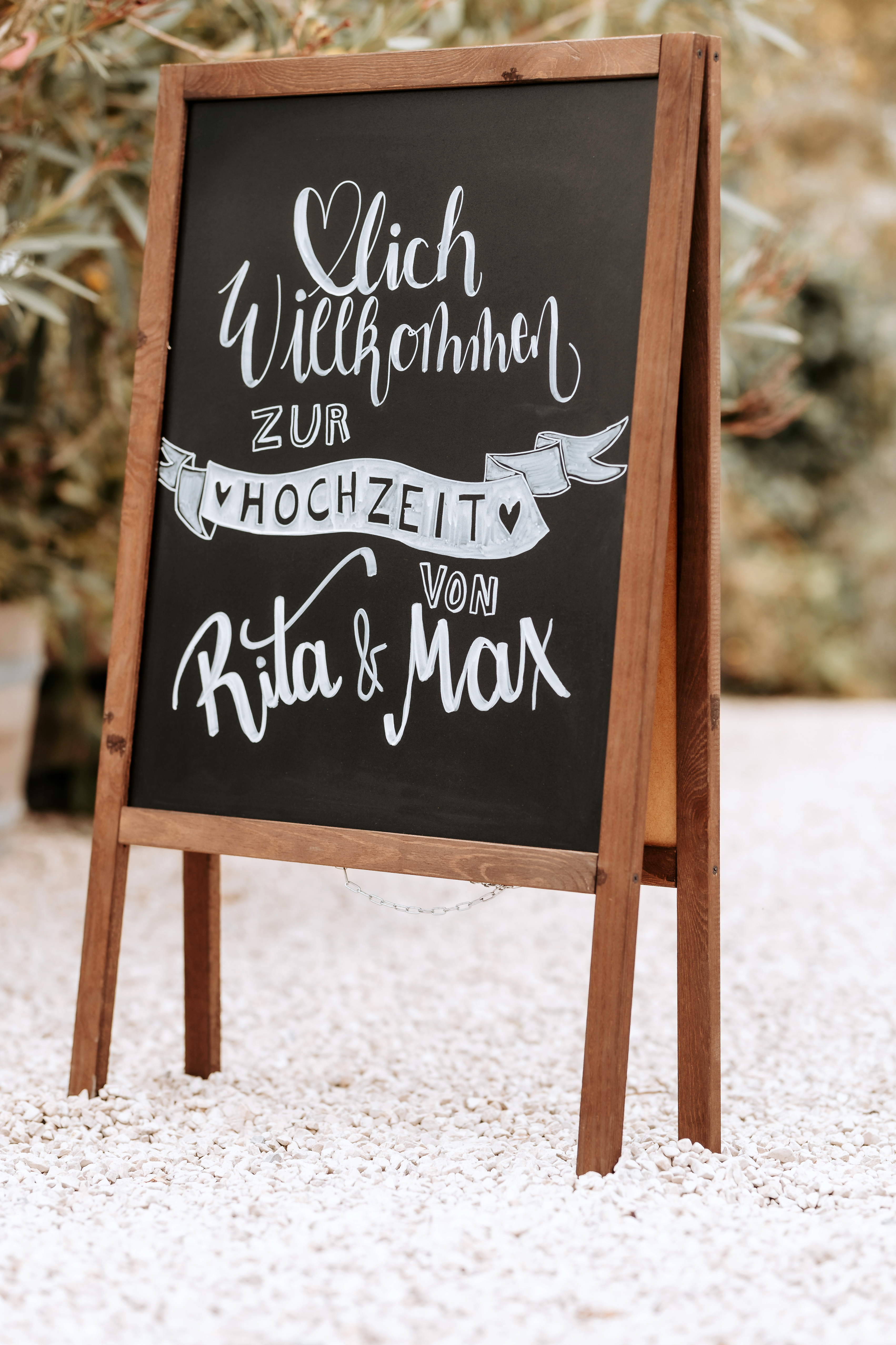 Hochzeit_Heuchelberger_warte_Willkommensschild_Tafel_verleih