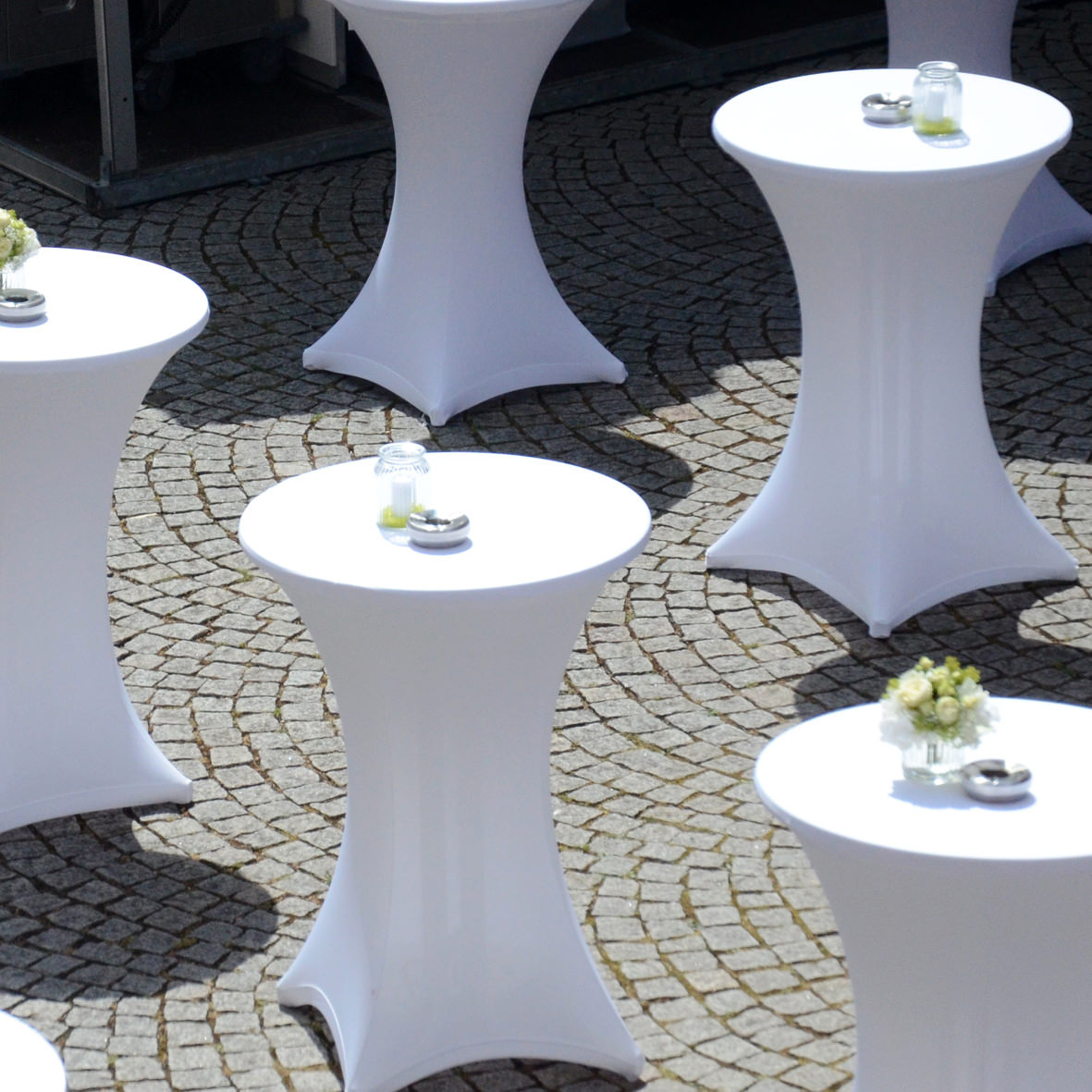 Stehtischhusse Stretch weiss mieten Verleih Stretchhussen Hochzeit Event Feier Firmenfeier Party_6