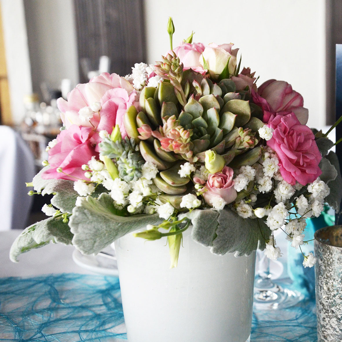 Vase konisch weiss hochwertig Tischdeko Hochzeit Feier Fest mieten_3
