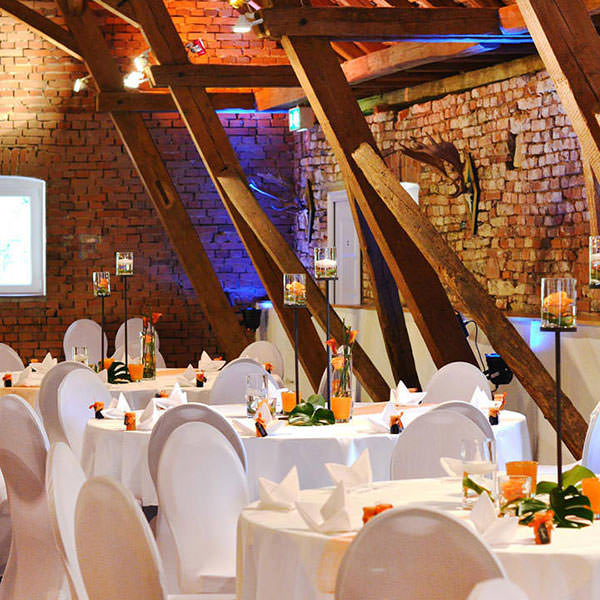 Stuhlhusse weiss universell stretch für Stühle | günstig mieten Verleih Hochzeit Feier Event_2