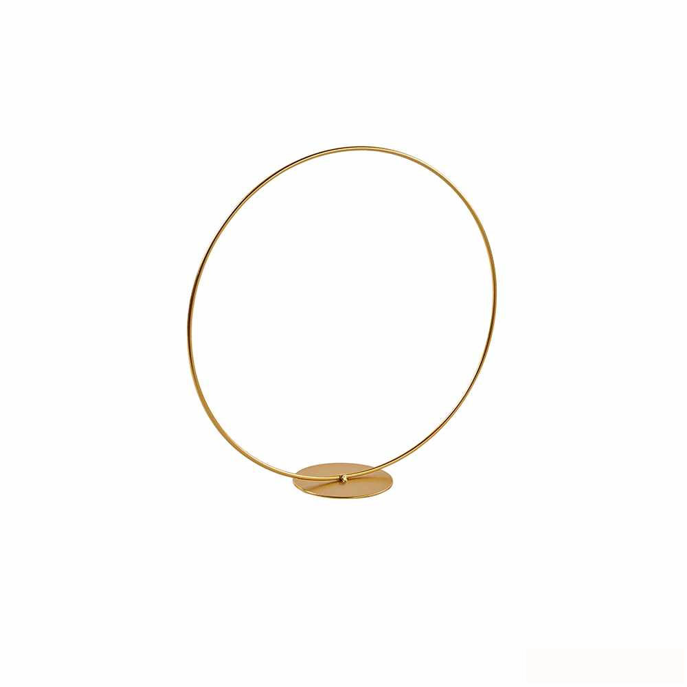 Wedding Hula Hoop, Metallring stehend auf Fuss gold für Hochzeit und Event mieten