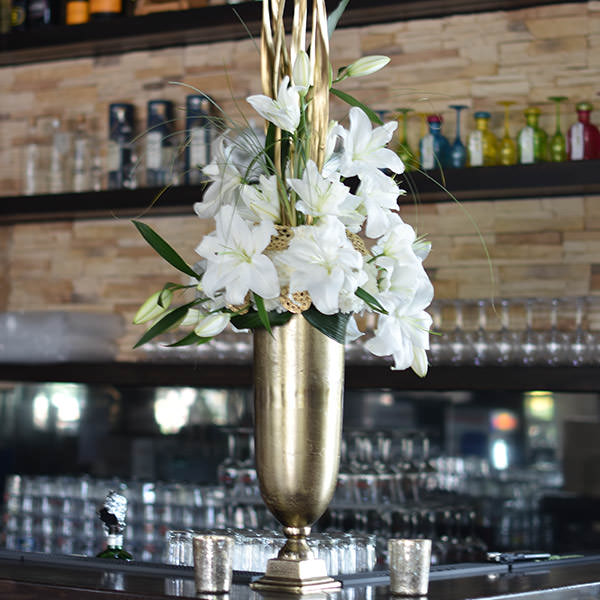 Pokalvase gold hoch Metall 50cm mieten Hochzeit, Deko, Feier, Trauung_2