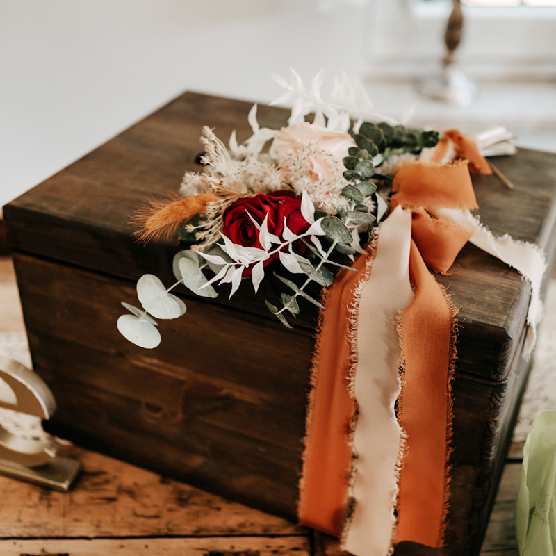 Kartenbox Geschenkebox Umschläge Hochzeit Holz braun [mieten]