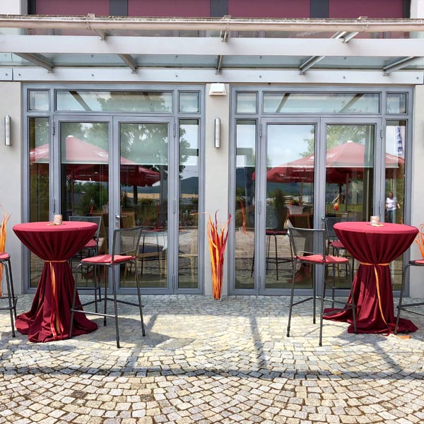 Stehtischhusse Polyester rosenrot mieten Verleih Hochzeit Event Feier_2