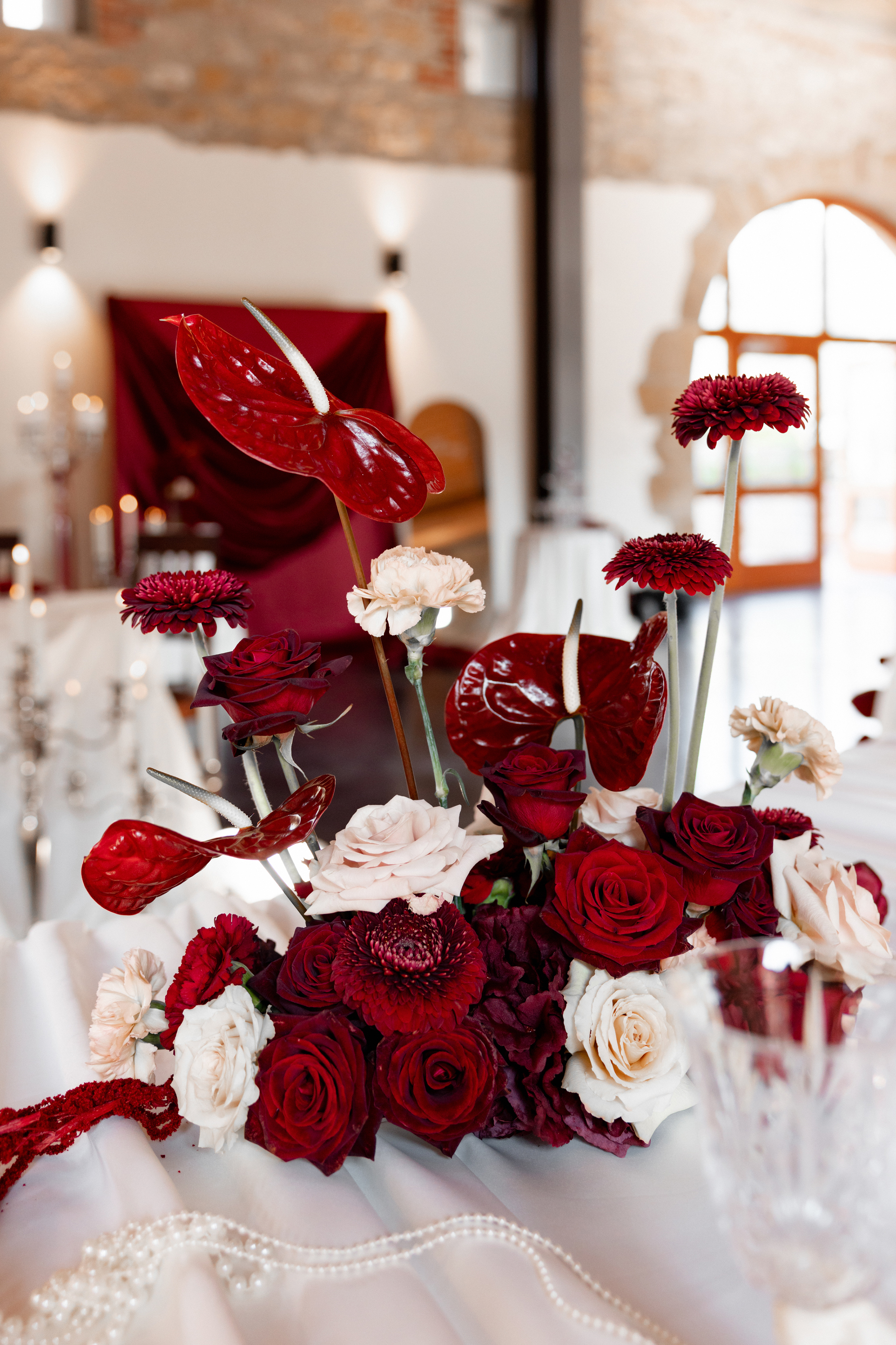 Hochzeitsfloristik_Hochzeitsinspiration_burgundy_Anthurien_Rosen_Amaranthus_Floristik_Heilbronn_