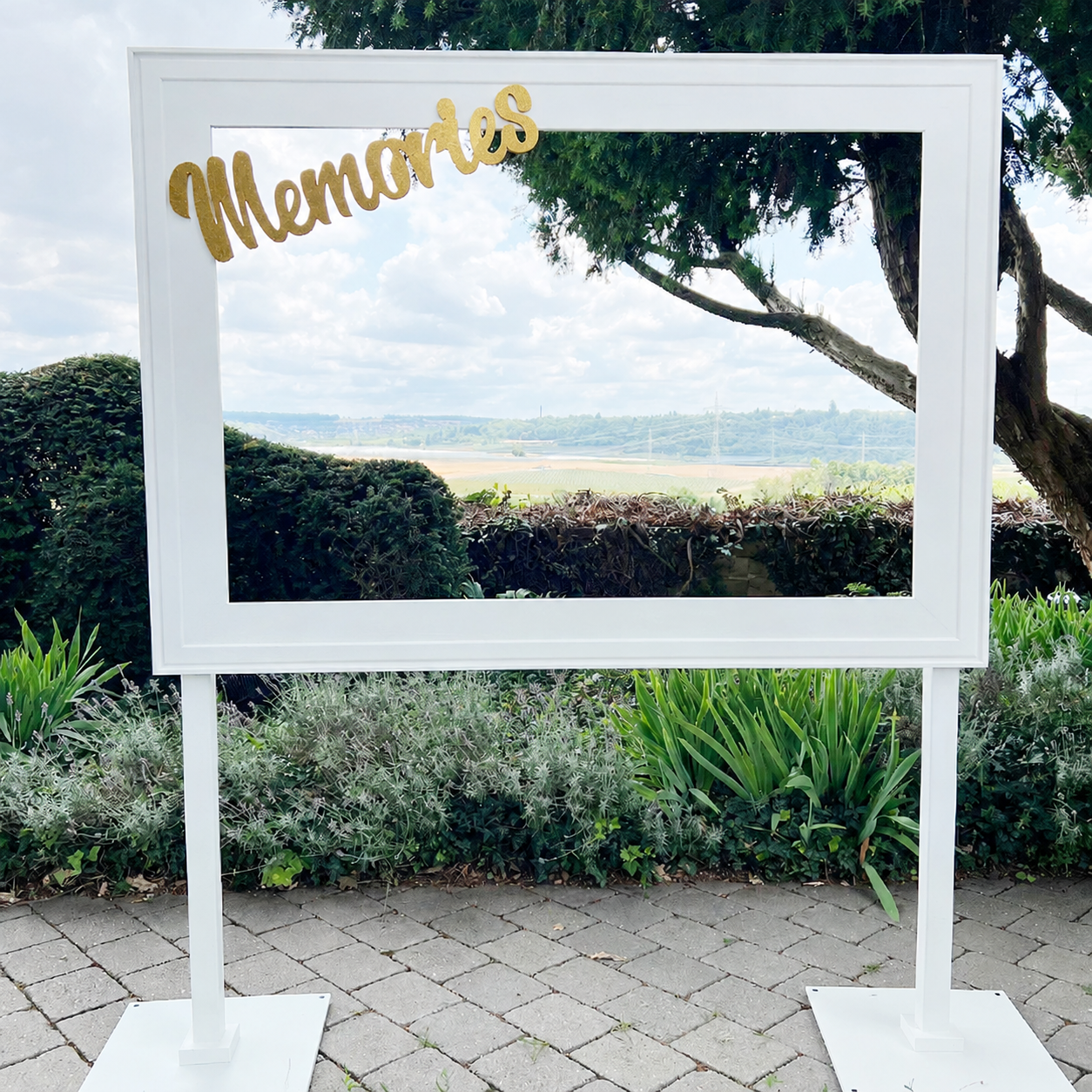 Fotobox Bilderrahmen "Memories" | Gestell | Hintergrund | XL | Holz weiss [mieten]