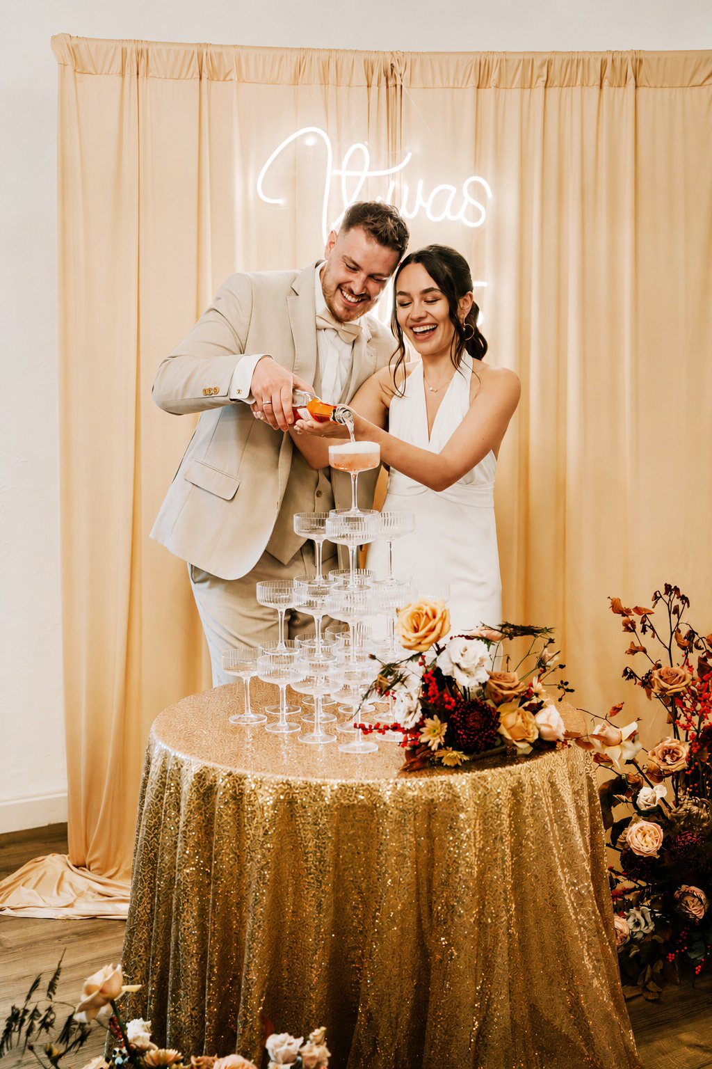Champagnertower_Sektschalen_edel_Hochzeit_Sektempfang