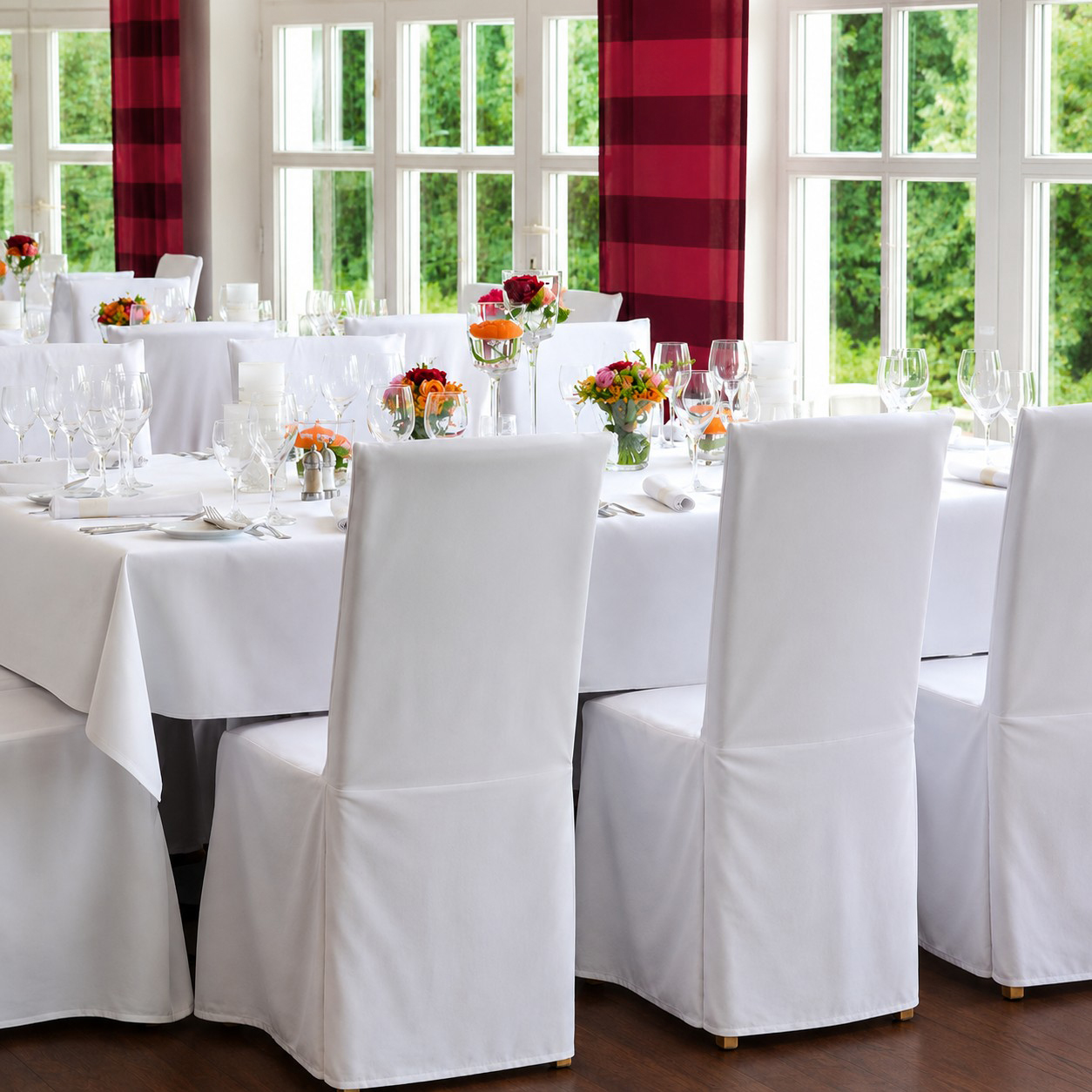 Stuhlhusse weiss Polyester Hochlehner Stühle mieten Verleih Hochzeit Firmenevent Veranstaltung 3