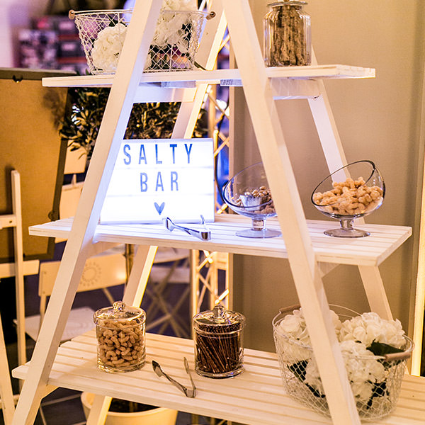 Regal Leiter Candybar Saltybar Sektempfang weiss Vintage mieten Hochzeit, Geburtstag, Feier 2