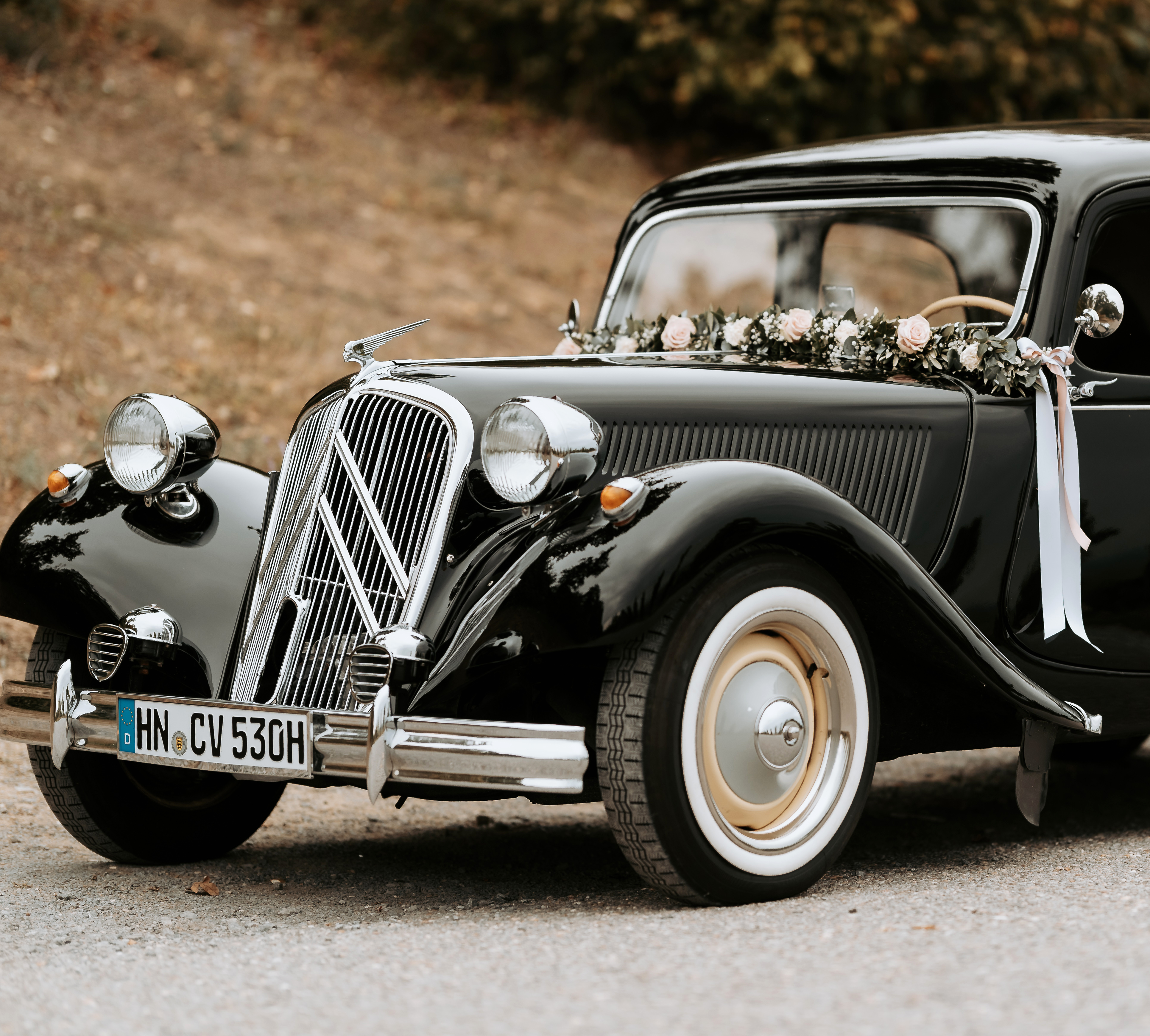Hochzeit_Heuchelberger_warte_Blumen_Autoschmuck_Girlande_Heilbronn_Stuttgart