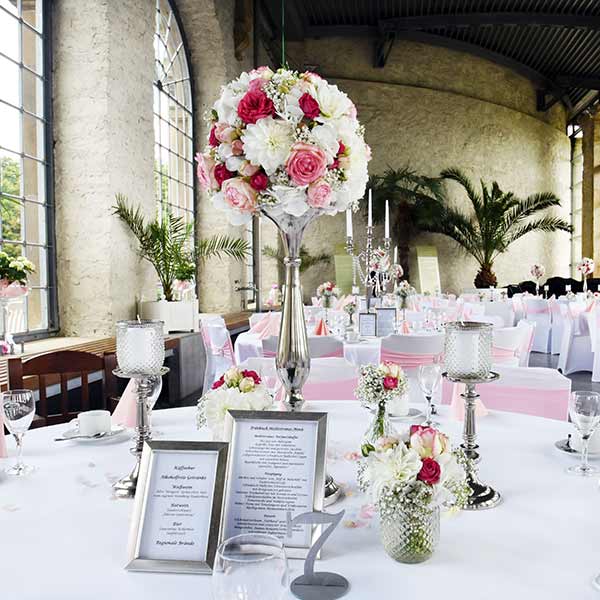 Kerzenständer | Kerzenhalter 1-arm silber hoch für Blütenkugel mieten für Hochzeit und Event