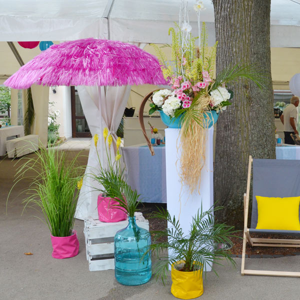Sonnenschirm Bast pink mieten | Verleih Event, Feier, Mottoparty Strand, Sonne, Meer