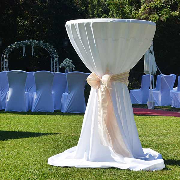 Stehtischhusse universell weiss Polyester fließend mieten | Verleih Hochzeit, Feier, Event 6