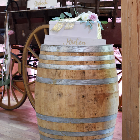 Weinfass naturbraun mieten Hochzeit, Geburtstag, Feier, Veranstaltung Event_2