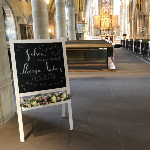 Holztafel Aufsteller weiss zum Beschriften Eingang Willkommensschild Hochzeit und Event [mieten]_3