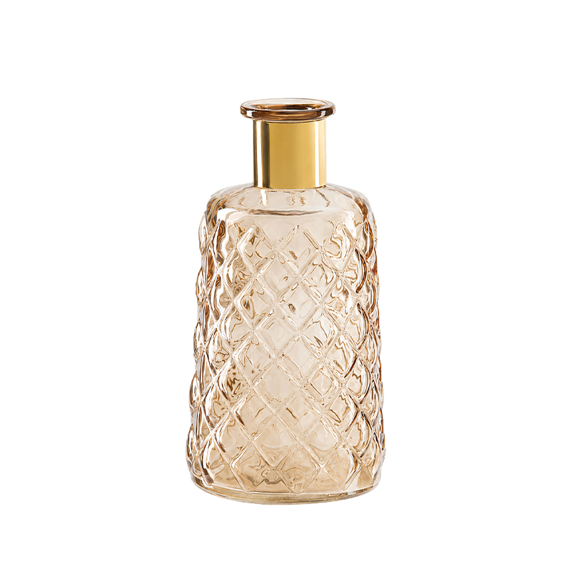 Flaschenvase beige mit Goldhals, Glas beige mieten für Hochzeit und Tischdekoration