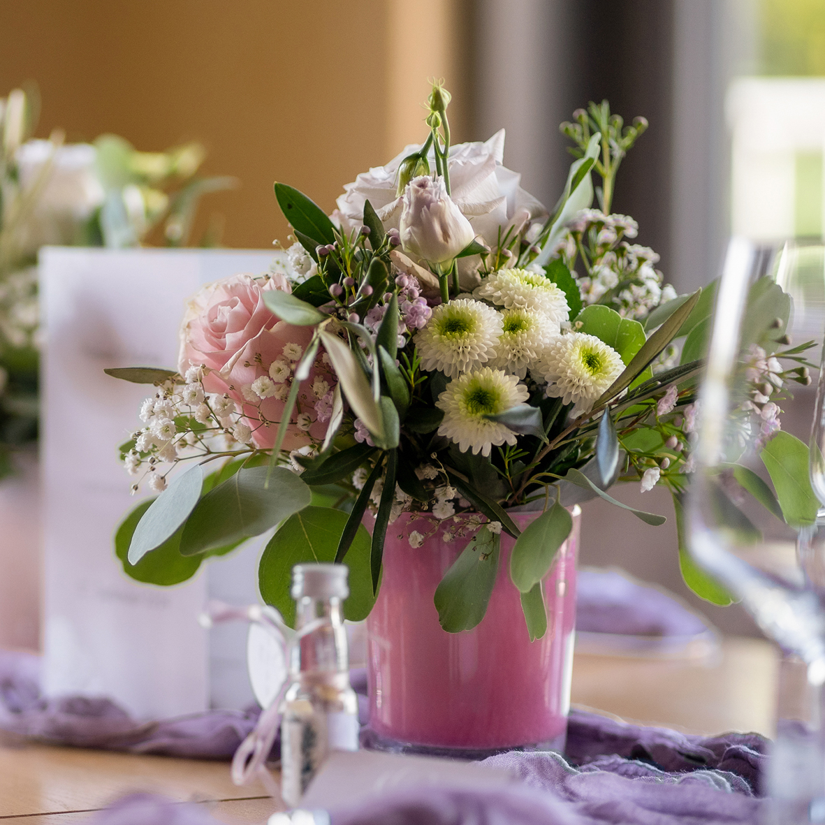 Vase konisch pink lila Schleierkraut hochwertig mieten Tischdeko Hochzeit, Event, Feier