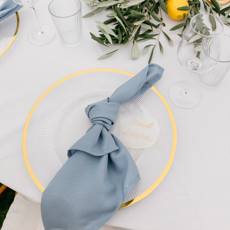 Serviette Polyester dusty blue staub blau mieten | Verleih Hochzeit Event