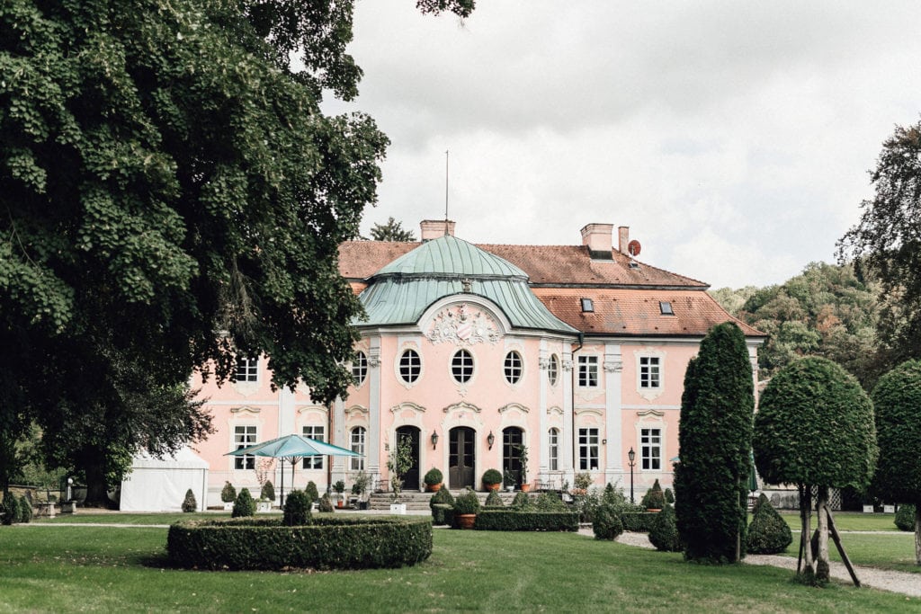 Dekoration_Hochzeit_Schloss_Assumstadt_Schlossgarten