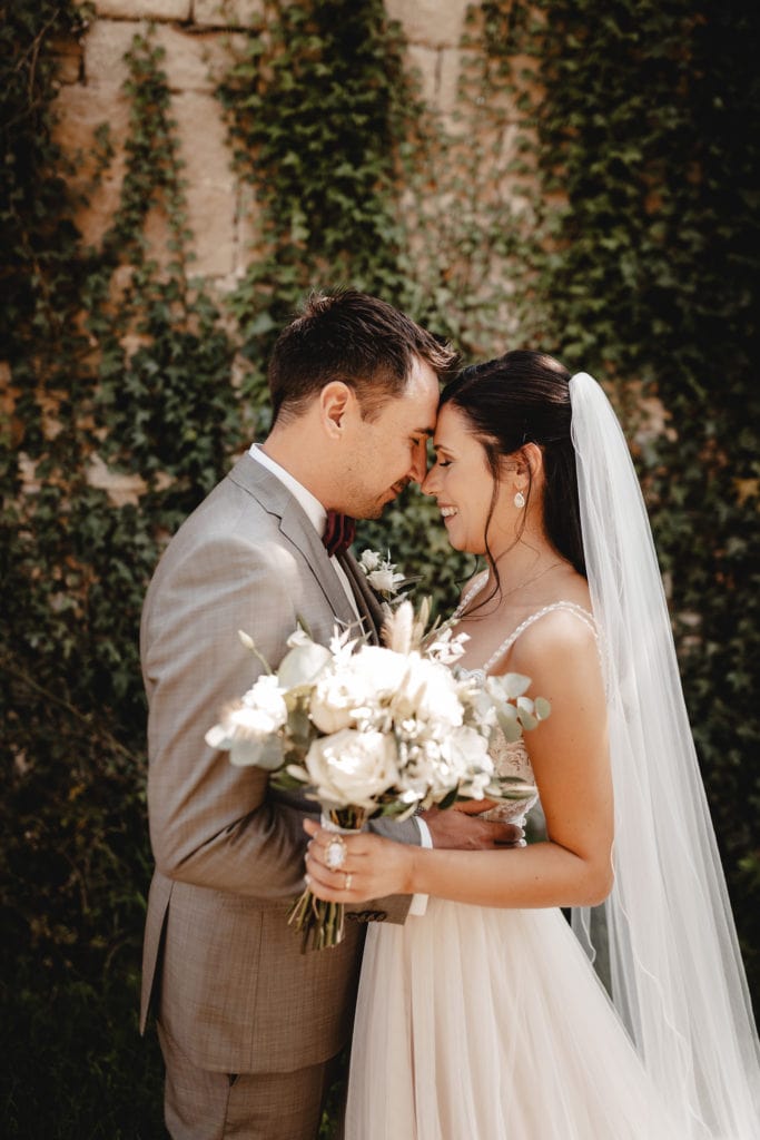 Dekoration_Hochzeit_Schloss_Liebenstein_Brautstrauss_weiss_natur_gruen_rosen_pampasgras_Trockenblumen_eukalyptus_1