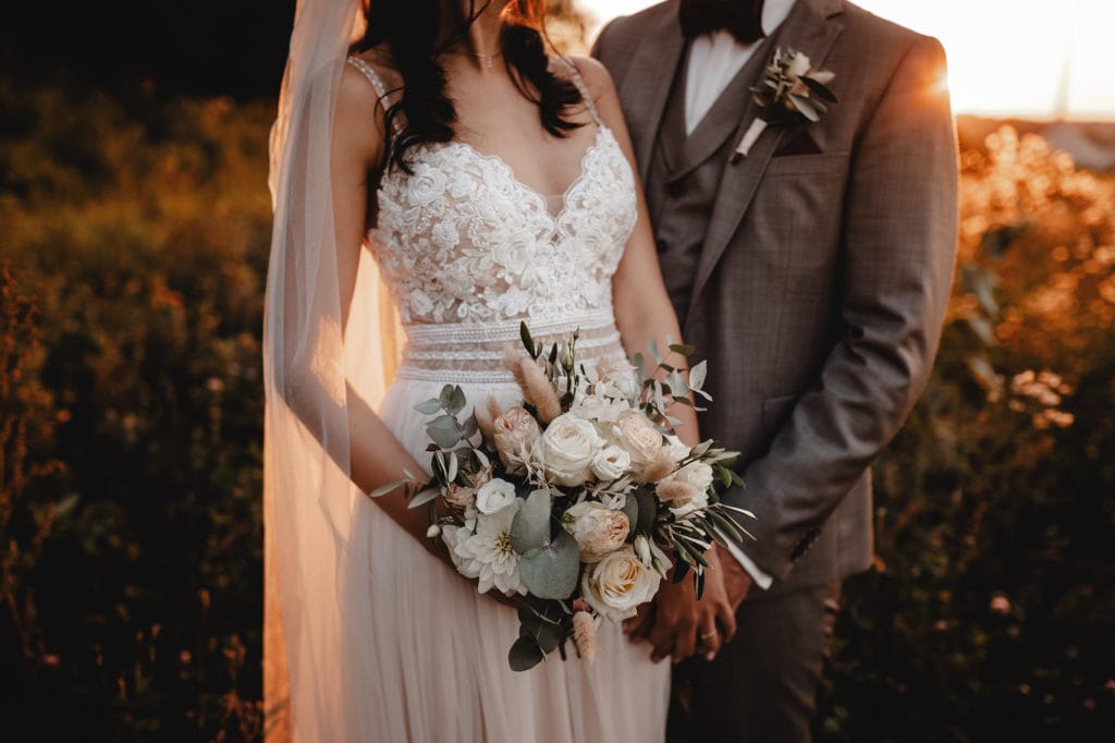 Dekoration_Hochzeit_Schloss_Liebenstein_Brautstrauss_weiss_natur_gruen_rosen_pampasgras_Trockenblumen_eukalyptus_3