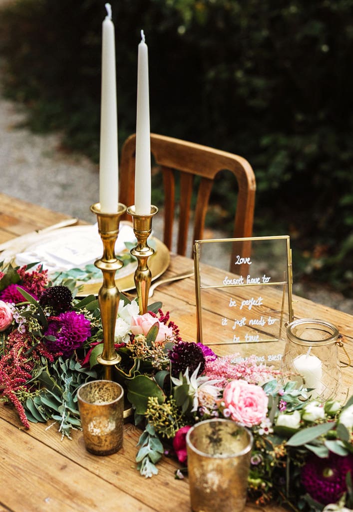 hochzeit_dekoration_schloss_heinsheim_tischdeko_dekoverleih_kerzenstaender_Teelichthalter_gold_mieten