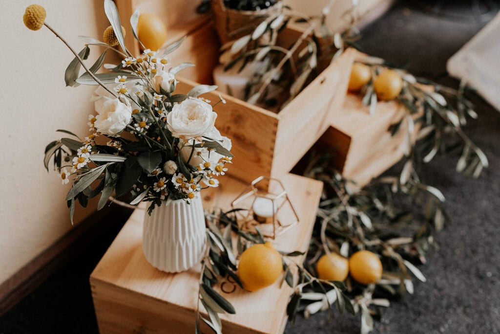 DekoandDesign_Hochzeit_Schloss_Bauschlott_Servietten_olivgrün_Musselin_Verleih