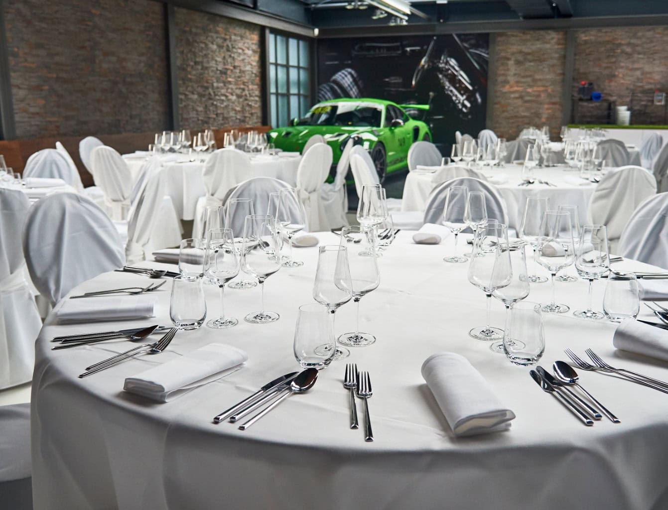 Besteck, Teller und Geschirr mieten für stilvolle Events und Hochzeiten